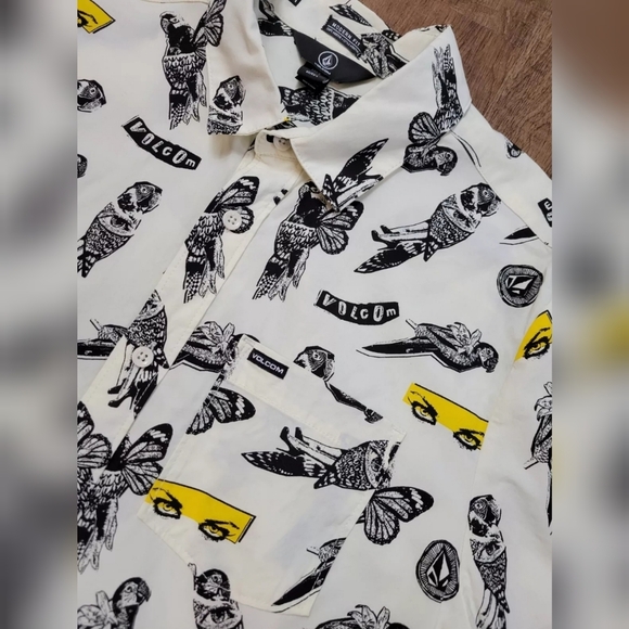 Volcom parrot short sleeve button down shirt - Picture 3 of 8